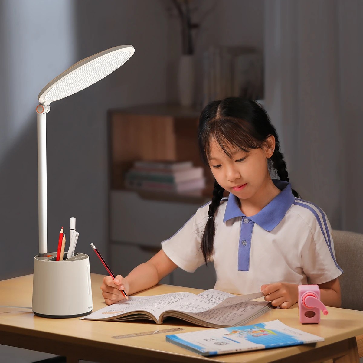 baseus-reading-light-full-spectrum-dual-light-source-aaa-smart-touch-reading-and-writing-desk-lamp-4-jpg
